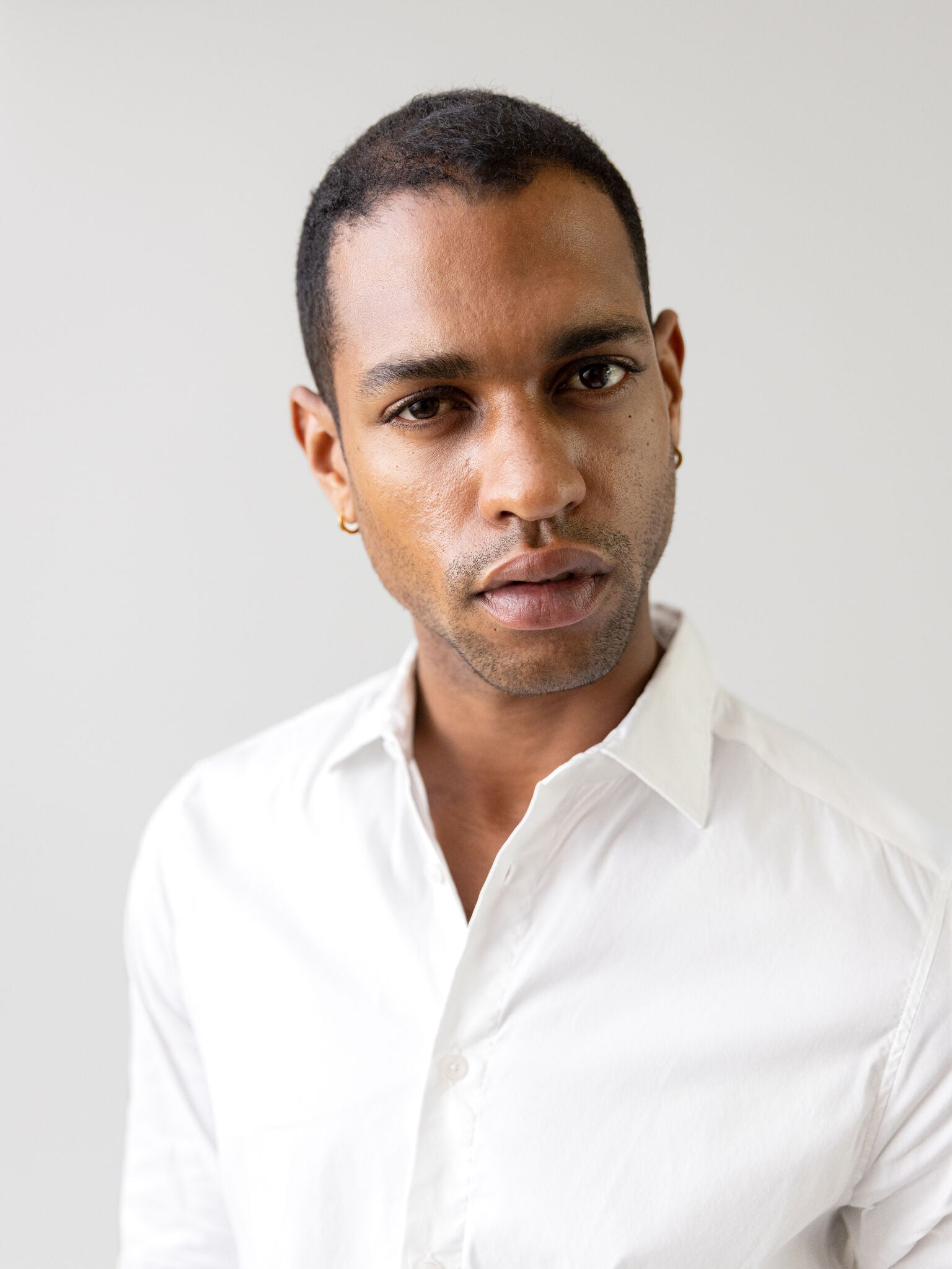 Modelshot / White / Detail